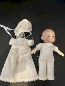 old doll baby baptism outfit porcelain head number 13 brand H?