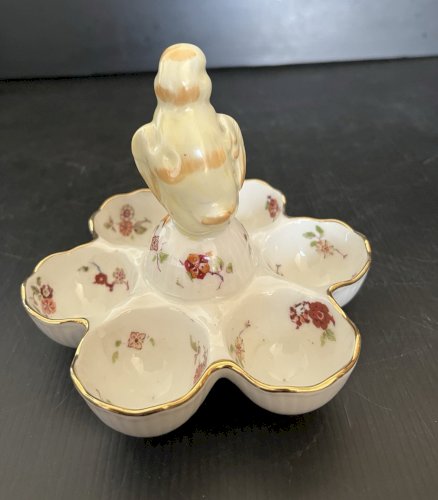 ancien présentoir à œufs œufrier coquetiers  porcelaine prise poussin