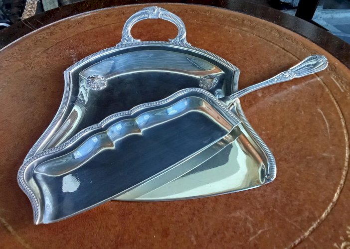 Ancien Ramasse Miette Métal Argenté Style Louis XV Orfèvre Roux Marquiand Lyon