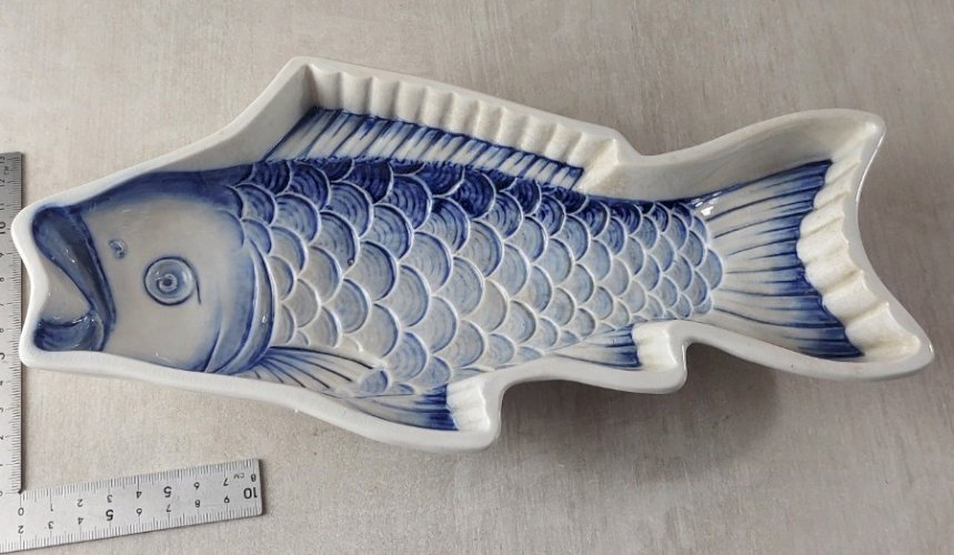 Ancien rare moule forme poisson, en céramique de Villeroy & Boch, Dresden