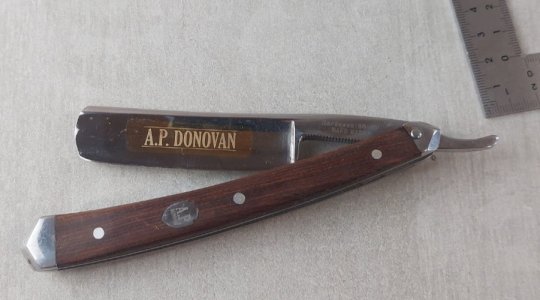 Ancien rasoir / coupe choux, A.P. Donovan ^