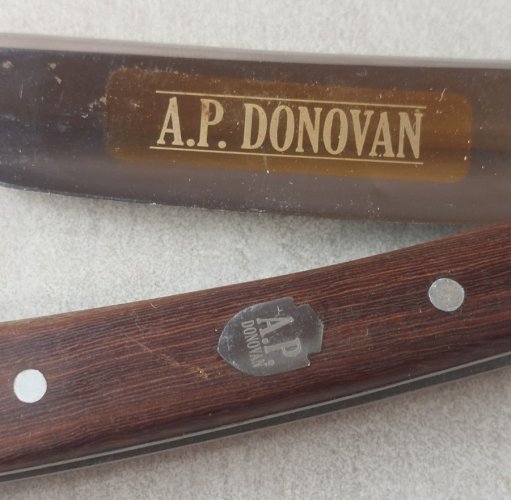 Ancien rasoir / coupe choux, A.P. Donovan ^