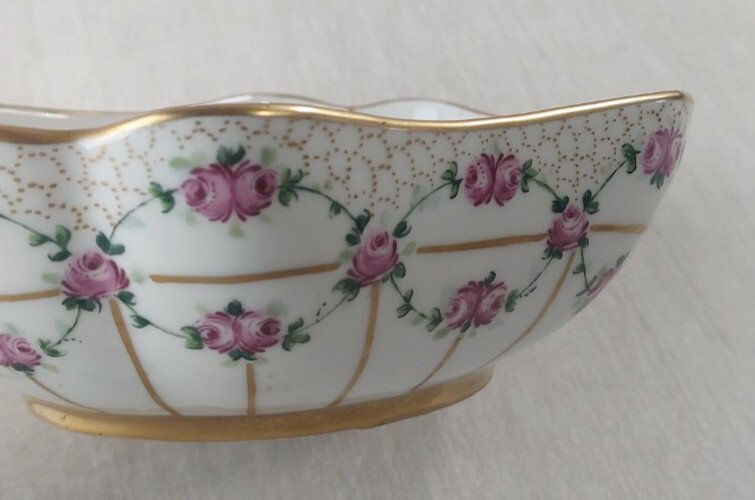 Ancien ravier / vide poche en porcelaine, décor roses, Czecho Slovakia 1930