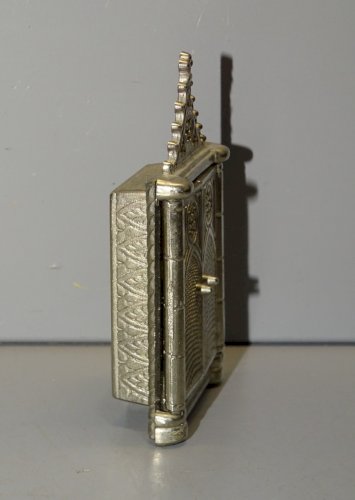 -ANCIEN RELIQUAIRE DE POCHE SANTIAGO en ZAMAC COLLECTION RELIGION   D