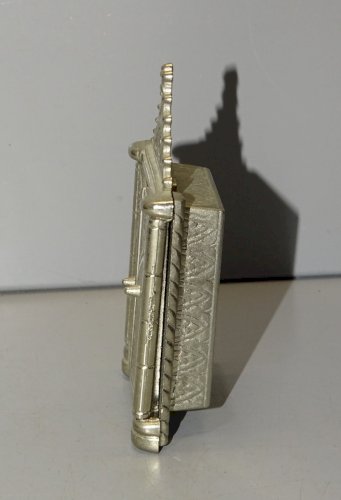 -ANCIEN RELIQUAIRE DE POCHE SANTIAGO en ZAMAC COLLECTION RELIGION   D