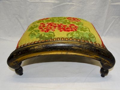 -ANCIEN REPOSE PIED NAPOLEON III NIII BELLE TAPISSERIE MANQUE UN BOUT de PIED  D