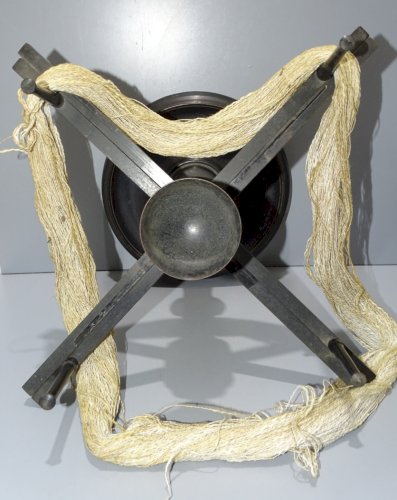 - ANCIEN ROUET DÉVIDOIR DÉROULEUR DE FIL ÉCHEVEAUDOIR COLLECTION DECO VITRINE D