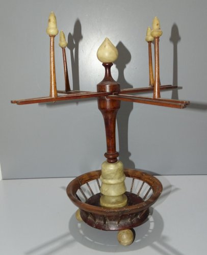 - ANCIEN ROUET DÉVIDOIR DÉROULEUR DE FIL ÉCHEVEAUDOIR COLLECTION DECO VITRINE D