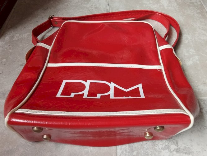 Ancien Sac Vintage Accessoire Publicitaire PPM Vinyle Rouge Publicité Vintage