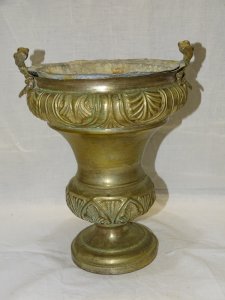 - ANCIENT HOLY WATER FONT BRASS REPOUSSE WITH ITS INTERIOR RELIGION D