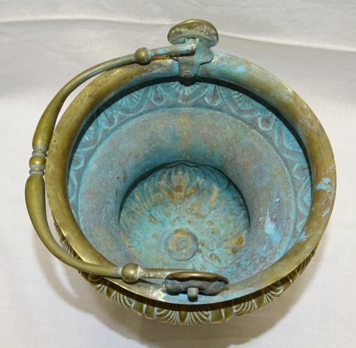 -ANCIEN SEAU A EAU BENITE EN LAITON XVIIIe  manque interieur JUS de grenier    D