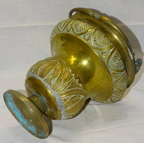 -ANCIEN SEAU A EAU BENITE EN LAITON XVIIIe  manque interieur JUS de grenier    D