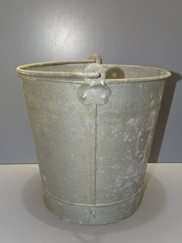 -ANCIEN SEAU en METAL Zingué SEAU de PUIT ou AUTRE DECO COLLECTION     D