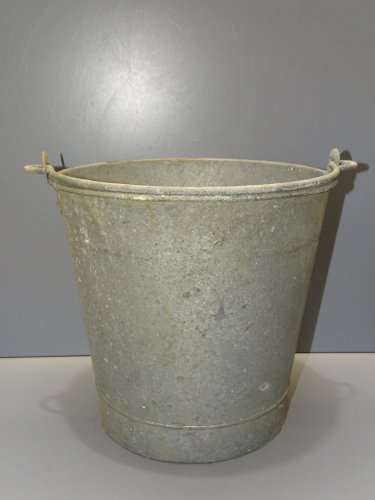 -ANCIEN SEAU en METAL Zingué SEAU de PUIT ou AUTRE DECO COLLECTION     D