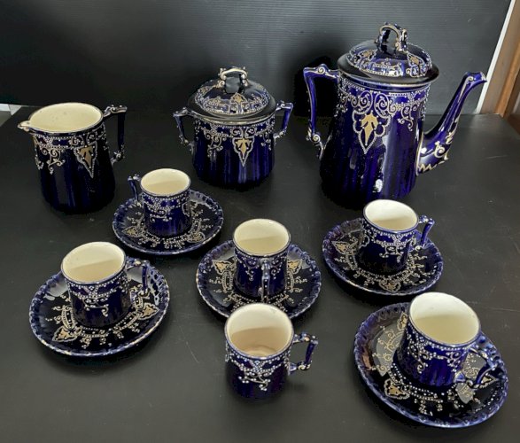 ancien service à cafe bleu décor perle et dorures HB  Choisy le Roi  9 pieces
