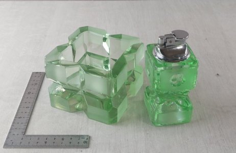 Ancien service à fumeur, briquet + cendrier, en verre, forme cube, vintage