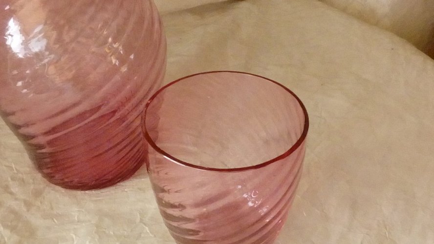 ANCIEN SERVICE DE NUIT CARAFE GOBELET EN VERRE MODELE BAMBOU**