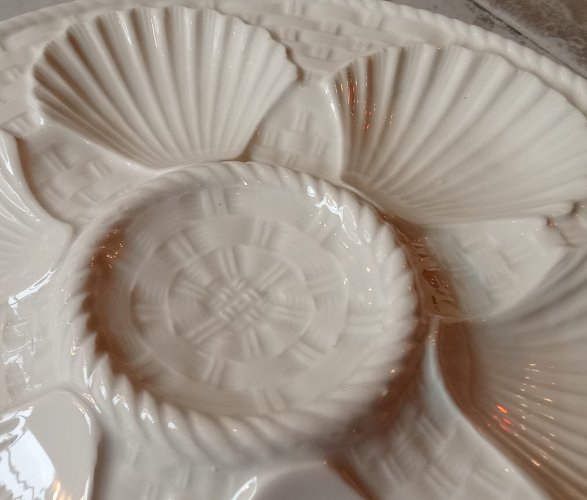 Ancien Service Vaisselle à Coquillages huîtres Barbotine 12 Assiettes + Plat