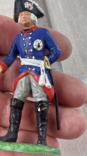 Ancien soldat, alter Fritz / Frederic II, en plastique peint, Elastolin