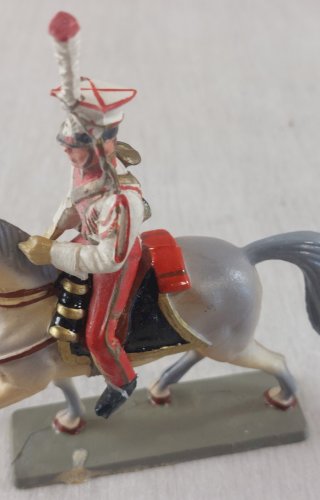 Ancien soldat, cavalier, en plastique peint, Starlux Empire
