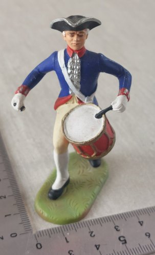 Ancien soldat, joueur de tambour, en plastique peint, Elastolin