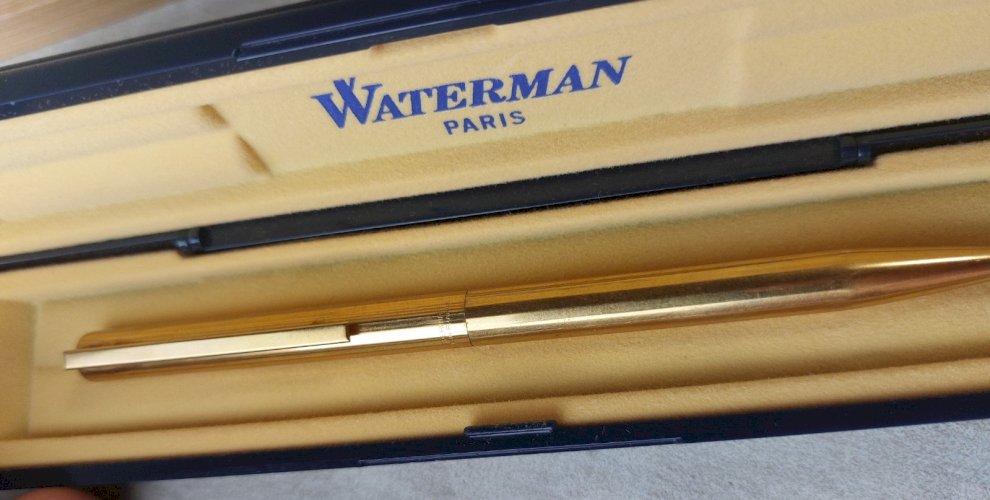 Ancien stylo bille, en plaqué or, Waterman ^