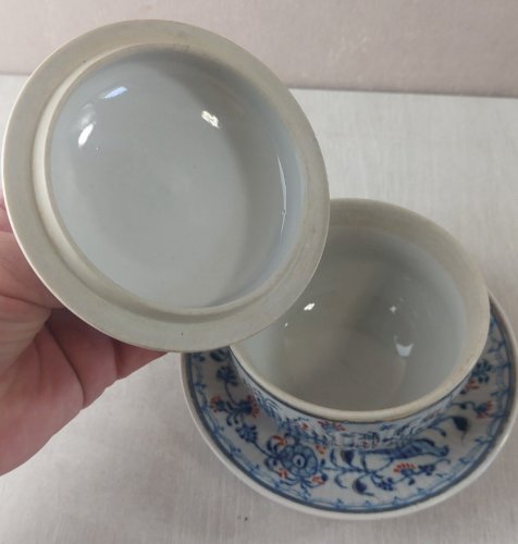 Ancien sucrier en porcelaine, décor fleurs et oiseaux, Greiner Rauenstein