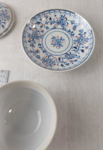 Ancien sucrier en porcelaine, décor fleurs et oiseaux, Greiner Rauenstein