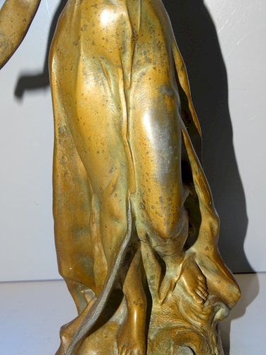 -ANCIEN SUJET REGULE LA PAIX par ROUSSEAU pour PENDULE GARNITURE DE CHEMINEE  D