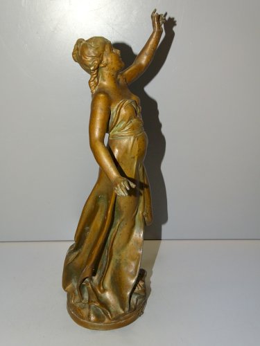 -ANCIEN SUJET REGULE LA PAIX par ROUSSEAU pour PENDULE GARNITURE DE CHEMINEE  D