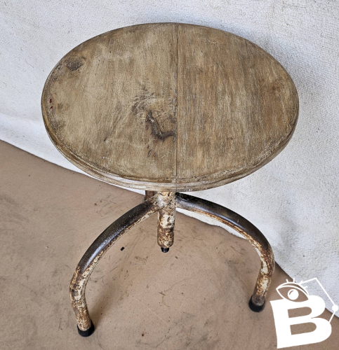 Ancien tabouret datelier en teck + fer forgé