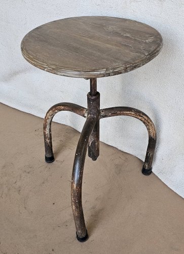 Ancien tabouret datelier en teck + fer forgé
