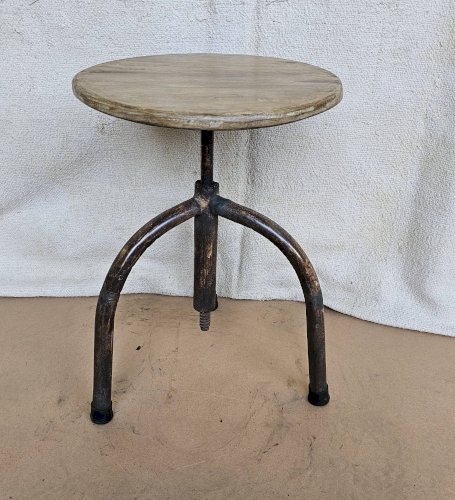 Ancien tabouret datelier en teck + fer forgé