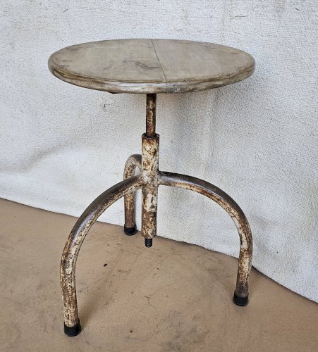 Ancien tabouret datelier en teck + fer forgé