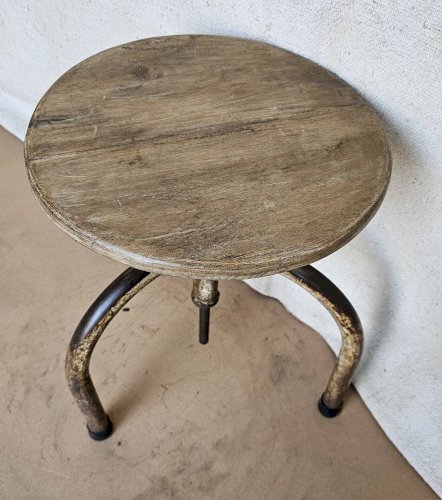 Ancien tabouret datelier en teck + fer forgé