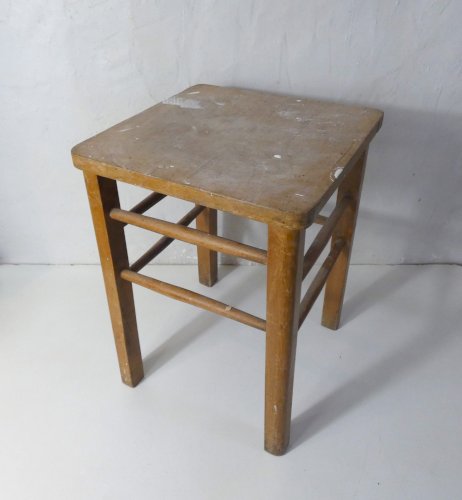 ancien tabouret d'atelier vintage