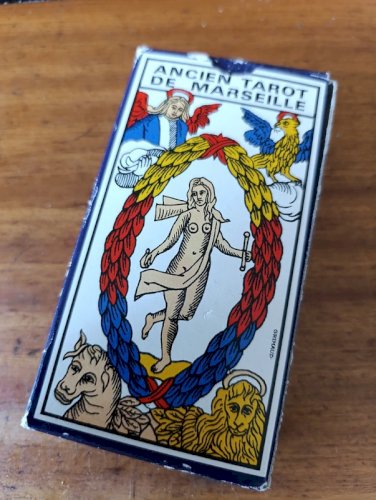 Ancien tarot de Marseille cartomancie grimaud année 80-90 en bon état