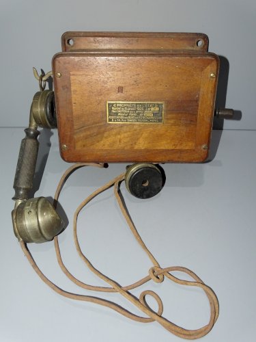 -ANCIEN TELEPHONE MURAL CAISSE NOYER MODELE 1910 ASSOCIATION OUVRIERS INST.   D