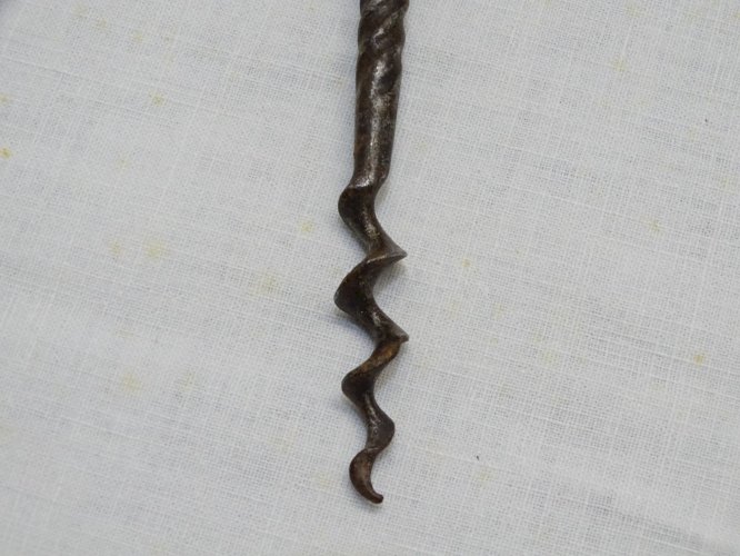 -ANCIEN TIRE BOUCHON XIXe TIGE FER Forgé JUS de GRENIER COLLECTION