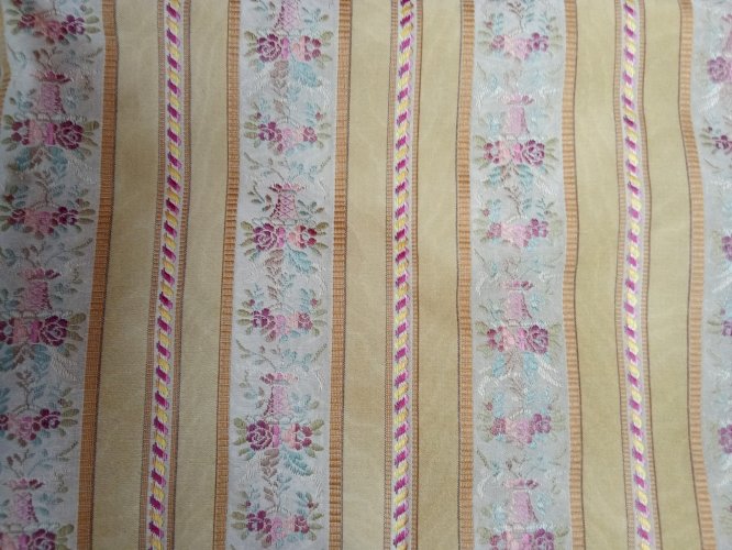Ancien Tissu Soie décor Panier Fleur Floral couture Tapisserie old sewing fabric