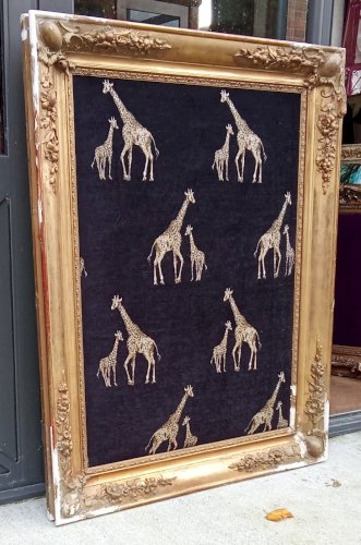 Ancien Très Grand Cadre Doré Encadrement Velours Décor Girafe Pièce Unique