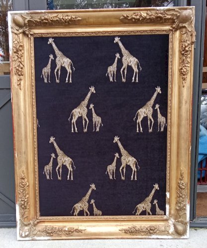 Ancien Très Grand Cadre Doré Encadrement Velours Décor Girafe Pièce Unique