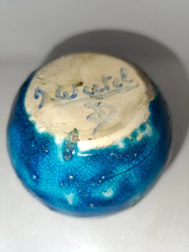 ancien vase à coulure bleue style lachenal signé Wertel? en bon etat