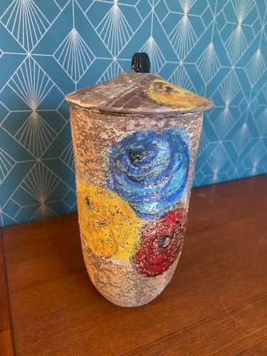 Ancien vase à couvert, terre cuite émaillée, école Italienne Romacréa, 1950.