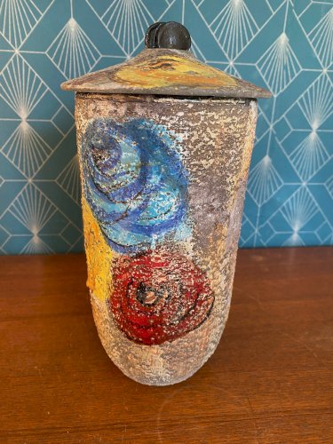 Ancien vase à couvert, terre cuite émaillée, école Italienne Romacréa, 1950.