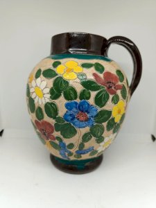 ancien vase a decor floral signé J massier en bon etat