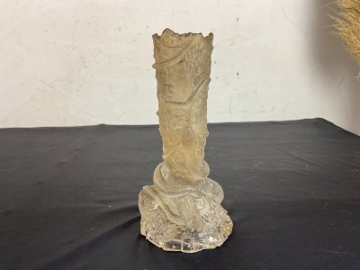 Ancien vase ancien Japonisme serpent sur un arbre attaquant un oiseau, Baccarat?