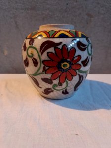 ancien vase boule en ceramique craquelé à decor floral en bon etat