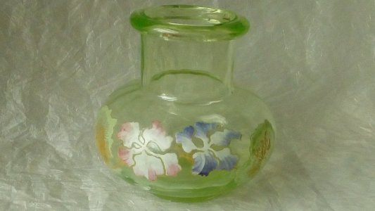 ANCIEN VASE BOULE EN VERRE EMAILLE EMAIL GRAS**
