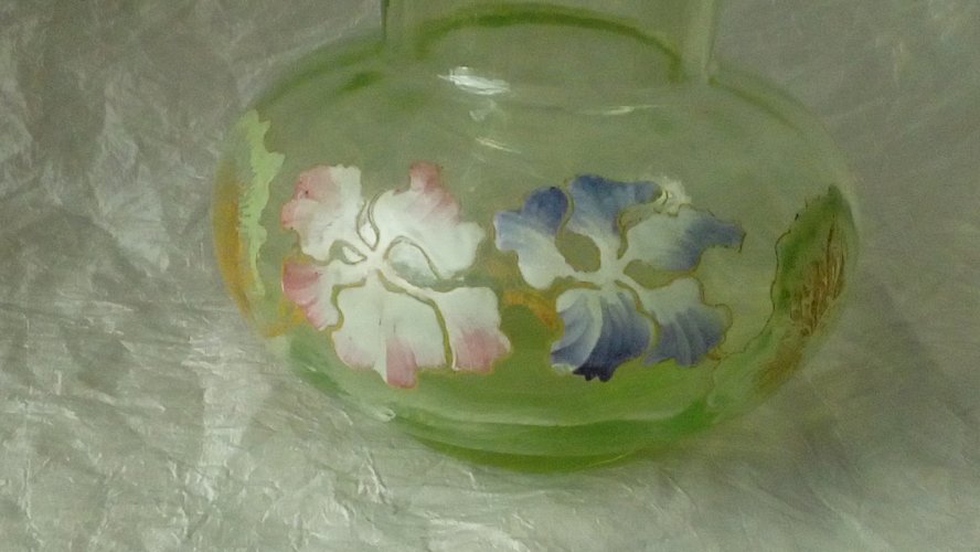 ANCIEN VASE BOULE EN VERRE EMAILLE EMAIL GRAS**